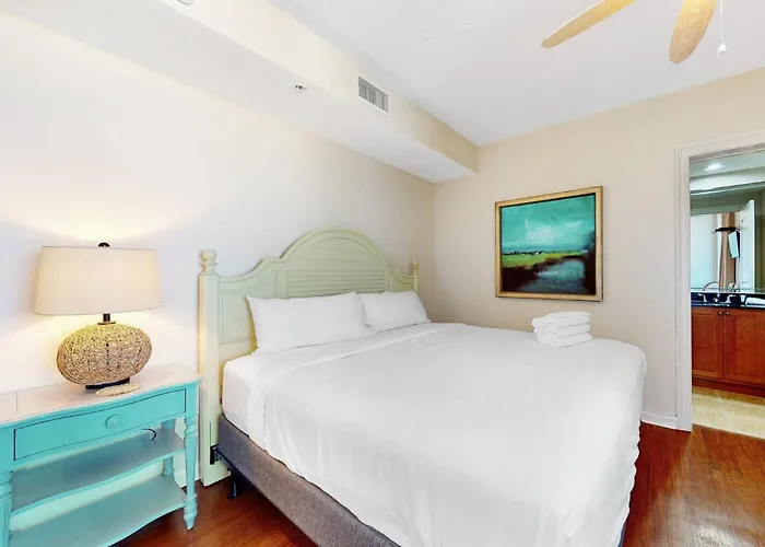 The Colonnades 1401 Holiday home Gulf Shores