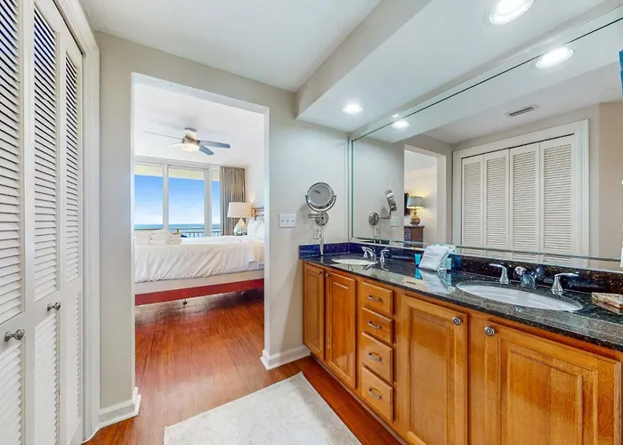 The Colonnades 1401 Holiday home *